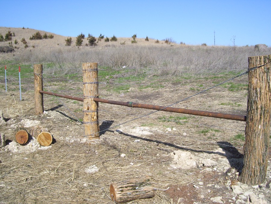 Hold em Fence Co 7853134552